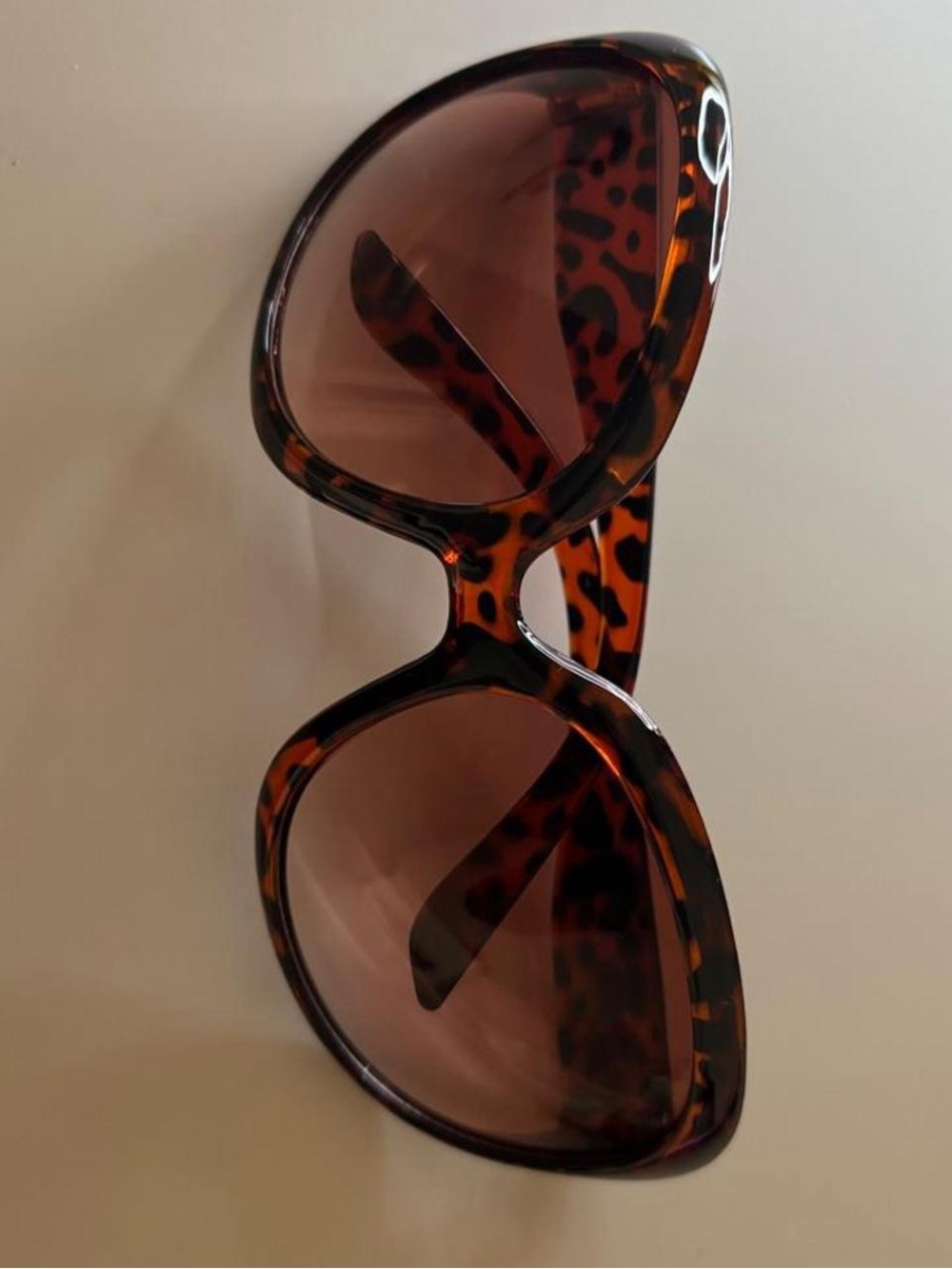 Tortoiseshell Oversized Women’s Sunglasses - Brown Lenses